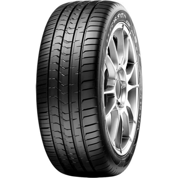 215/35R18